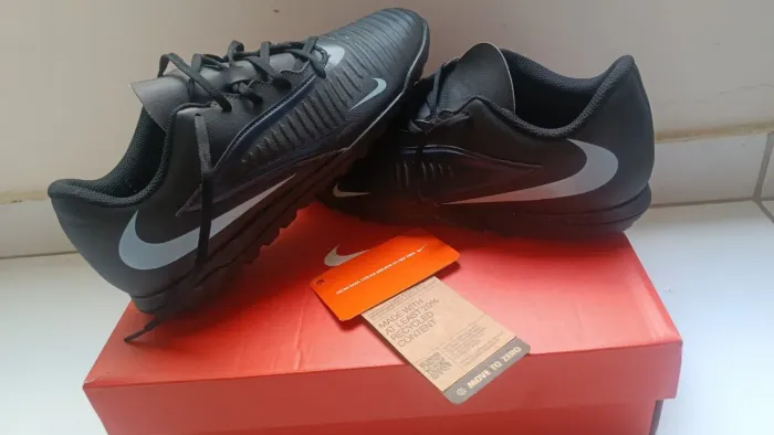 Chuteira Nike society Phamtom