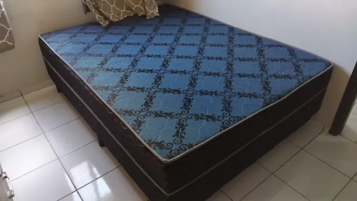 Cama box casal