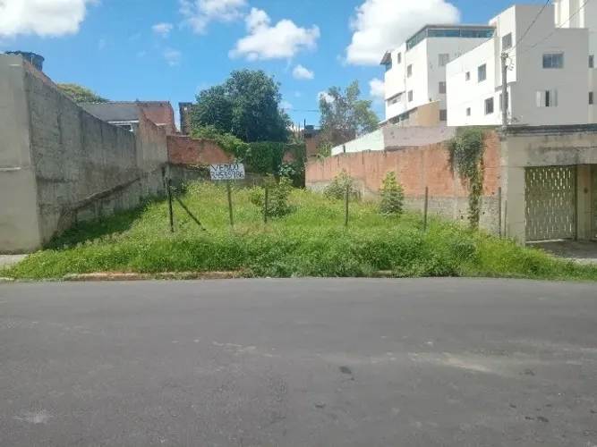 Lote 360m2 bairro Boa Vista/Vespasiano - fones 9. * - 3.453.5986