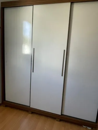 Guarda roupa casal 
