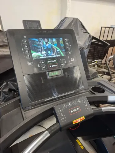 ESTEIRA MOVEMENT X4.6 COM TELA TFT 9" - ALTA TECNOLOGIA E PERFORMANCE! ?<br>