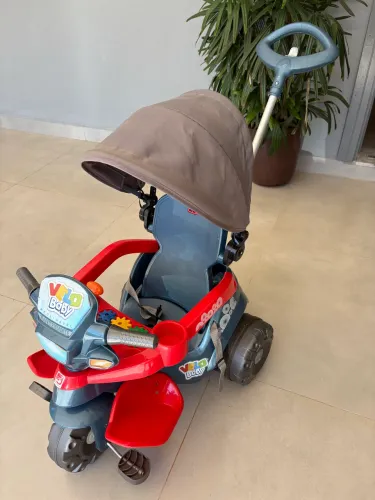 Triciclo infantil