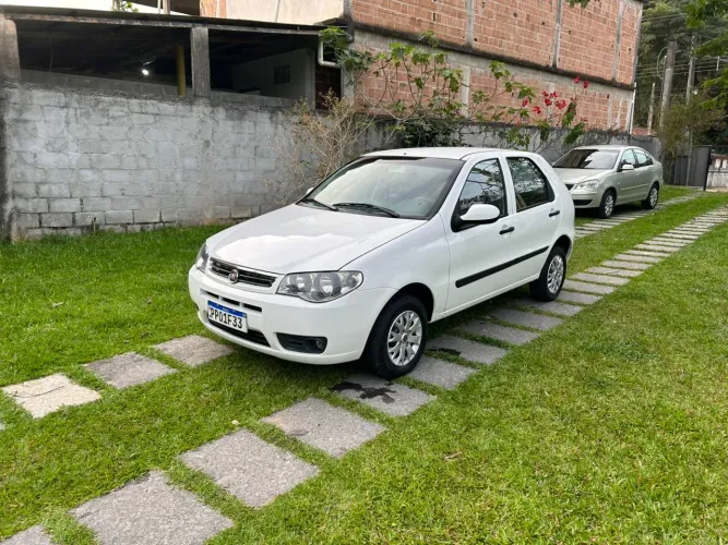 Fiat Palio Celebration 1.0 Fire Flex 8V 4P 2016