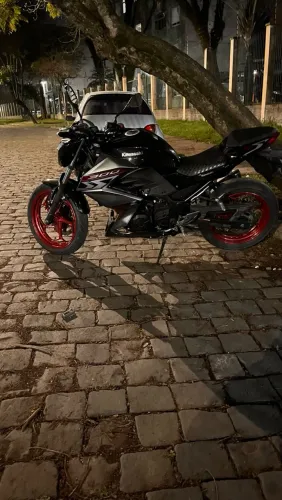 KAWASAKI Z300 2° dono