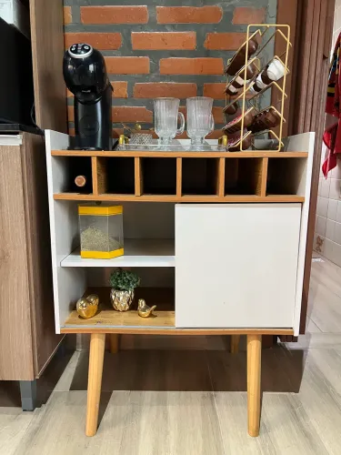 Máquina dolce custo e cantinho do café completo