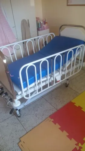 cama hospitalar infantil 
