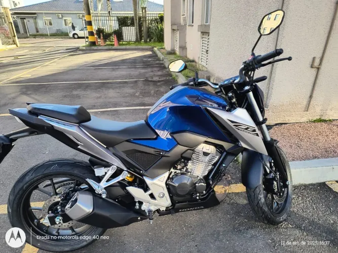 VENDO MOTO HONDA CBF 300 TWISTER 2026