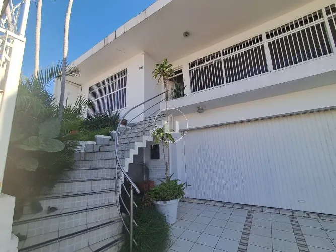 Casa 5 Quartos 336m² - Itaguaçu