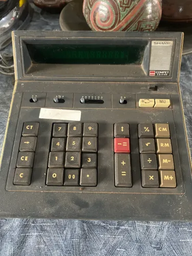 Calculadora antiga Sharp CS-2109 Compet