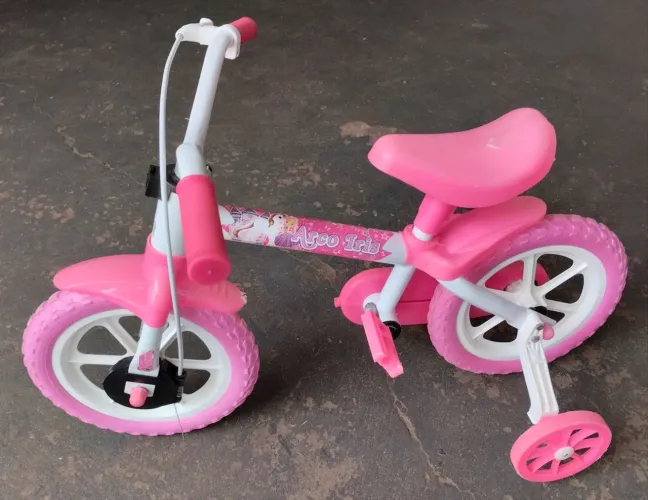 Bicicleta infantil aro 12 excelente estado