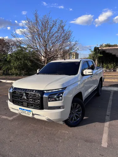 Mitsubishi TRITON HPE 2.4 CD 4X4 TB Diesel Aut. 2026