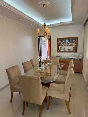 Casa de 03 quartos e suite com area gourmet e piscina