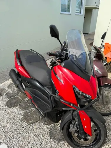 XMAX 250 - YAMAHA - 2 MIL KM