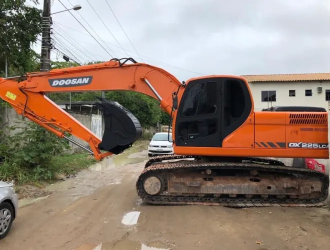 Escavadeira hidráulica Doosan dx225 