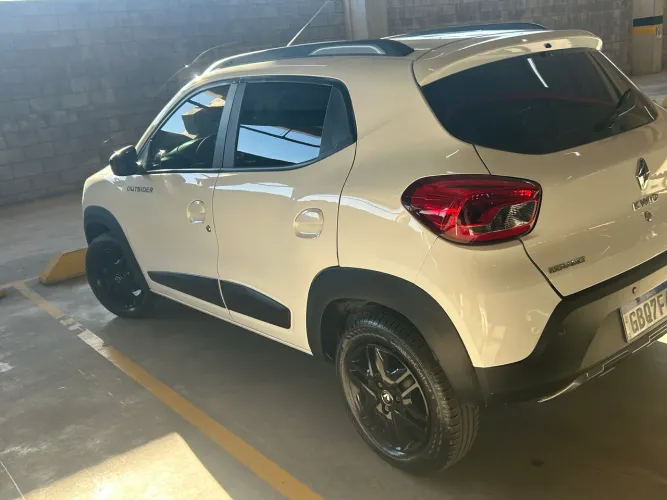 Renault Kwid Outsider 1.0 Flex 12V 5P Mec. 2020