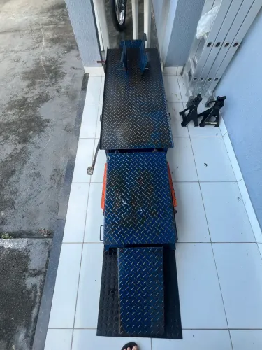 Elevador manual para moto
