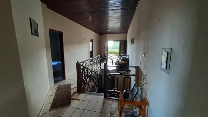 Vende Casa Duplex, 4 Qts, Jardim, Espaço Amplo Na Av. Getúlio Vargas - Apeadouro