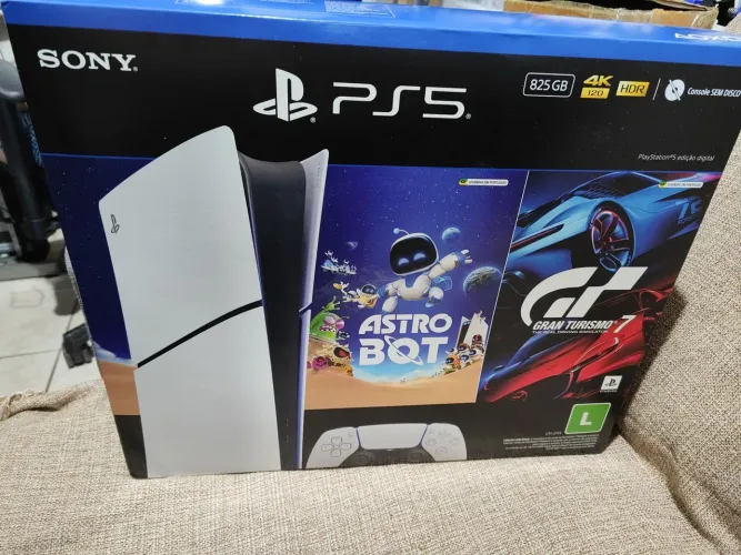 Console Playstation 5 Sony Slim Digital 825Gb com Jogos Astro Bot e Gran Turismo 7