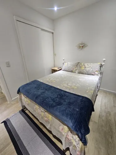 APARTAMENTO ALTO PADRÃO EM ANGRA DOS REIS/RJ-COM 2 QUARTOS