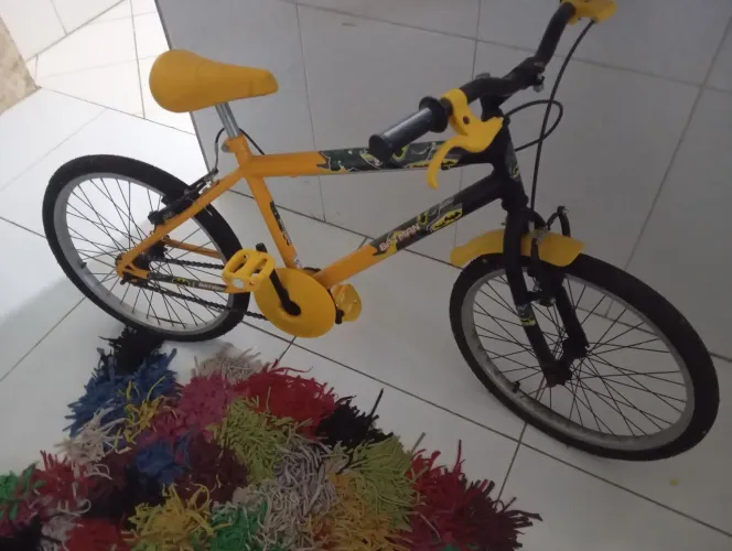 Vende-se bicicleta nova nunca usou