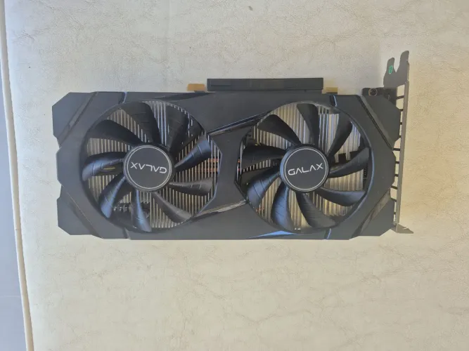 RTX 2060 Galax 6GB GDDR6 1-Click OC - Caixa Original - Excelente Estado