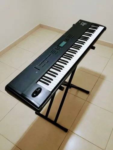 SINTH KORG X2 IMPECÁVEL 76 TECLAS! LEIA!