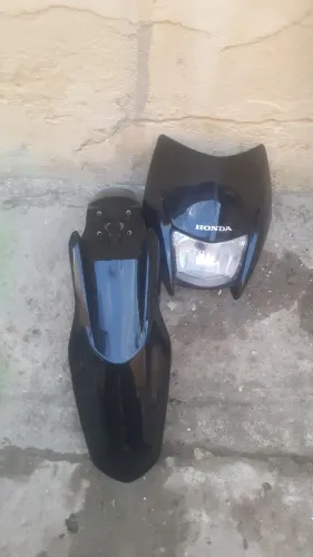 Paralama e farol co a carenagen da bros