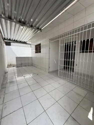 Excelente casa no Funcionários (148 m², 2/, bem localizada)