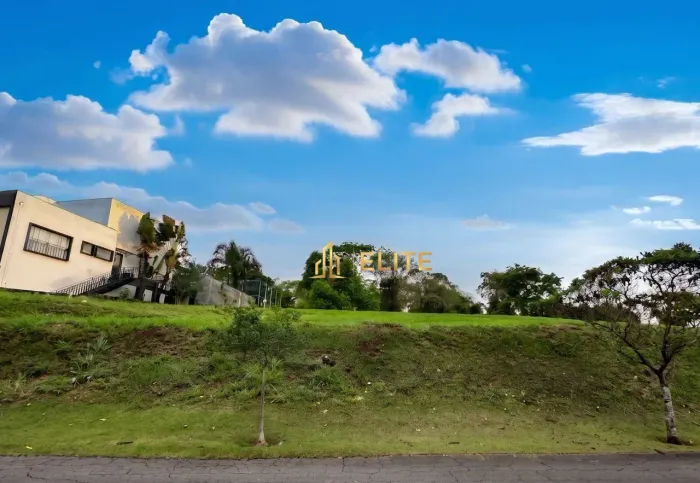 Terreno de 1.040 m² à Venda no Condomínio Mirante do Vale - Jacareí/SP (Divisa com São Jos