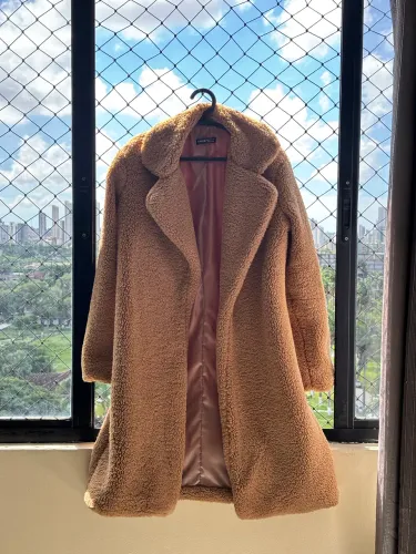 Casaco Teddy Feminino Longo - Elegância e Conforto para o Inverno