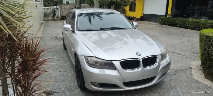 BMW 320I A 2011