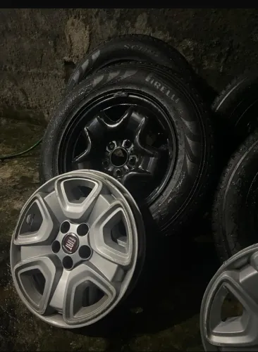 Aro, pneu e calota Fiat toro 
