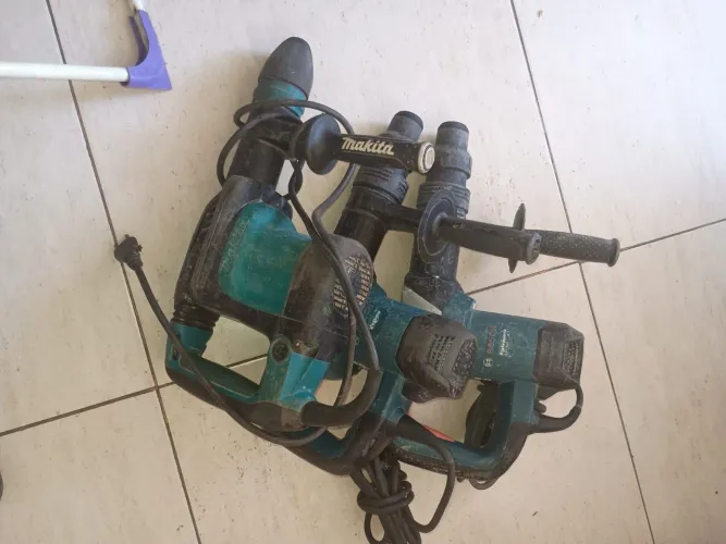 Martelete ronpedor e furadeira anti impacto 
