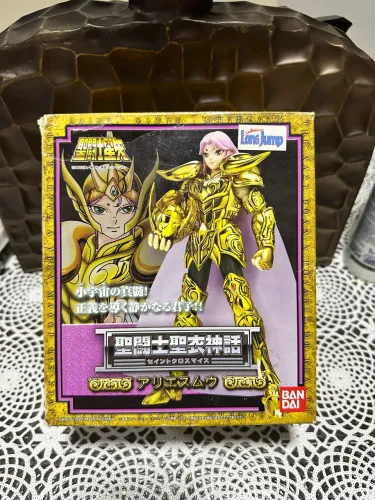 Action figure cloth myth 1.0 MU de Aries
