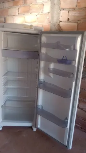 Geladeira Consul funcionando perfeitamente damos garantia