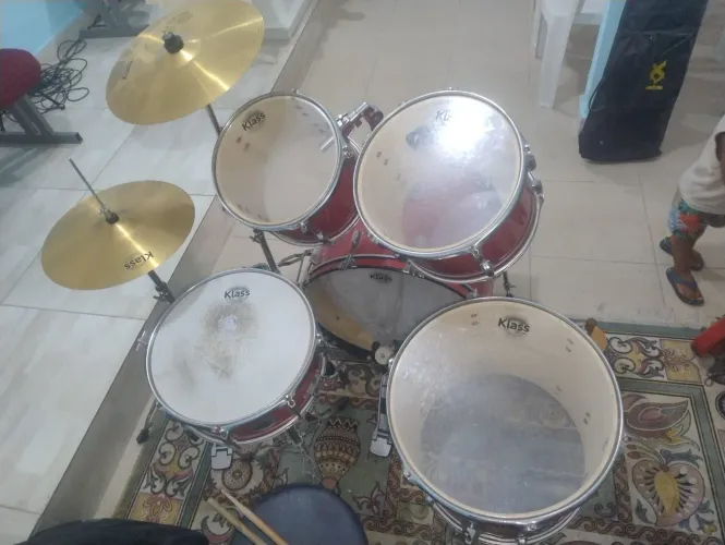 Vendo bateria completa