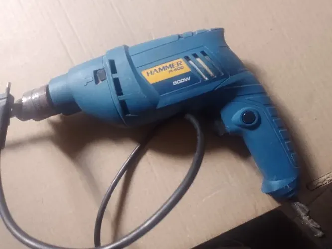 Furadeira Hammer