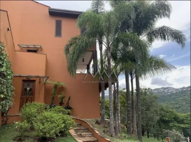 Casa à Venda no Condomínio Vila Del Rey | 700 m ² - 4 quartos