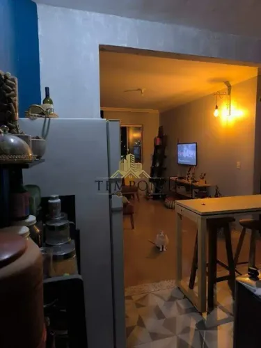 Excelente casa geminada com 2 quartos com excelente localização