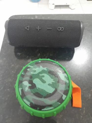 Caixas de Som as Duas 100 reais 