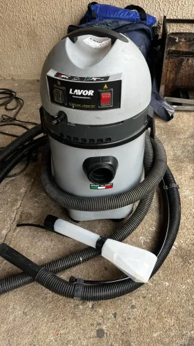 MÁQUINA DE HIGIENIZAÇÃO