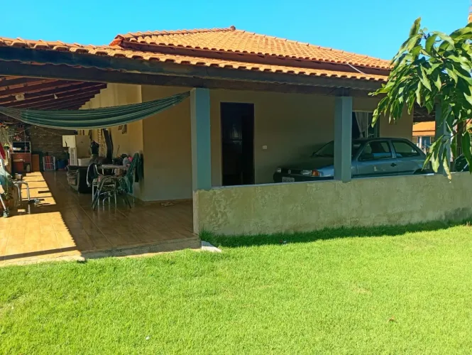 Chácara à venda em Pilar do Sul-SP, Zona Rural: 3 quartos, 2 salas, 2 banheiros, 2 vagas,
