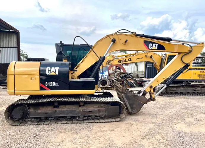 Escavadeira cat 312D2L/2015