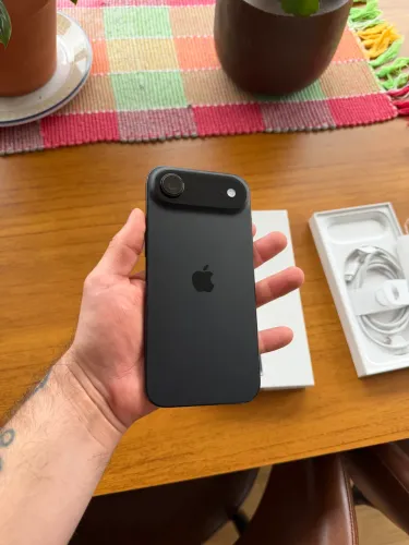 iPhone Air 17