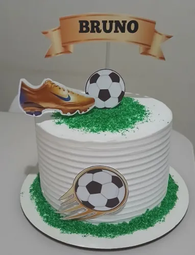Bolo de festa em promoção