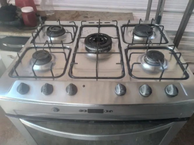 Vende-se um fogão