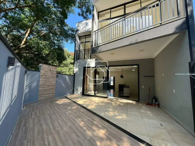 Casa de Condomínio em Salto à venda Jardim Guarujá - SP | 3 quartos Área total 205,00 m² -