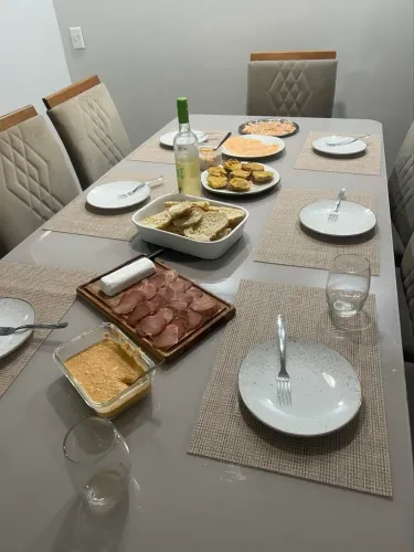 Mesa de Jantar 8 Lugares + Aparador