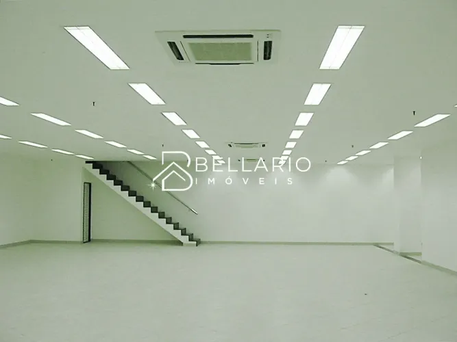 Lojão para Locação em Madureira 735 m2 em Frente ao Mercadão - Rio de Janeiro/RJ