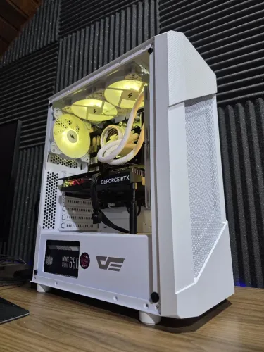 ? PC Gamer Ryzen 7 5700x3D + RTX 4060 + 32GB RAM + NVMe 1TB + B550 ? GARANTIA ?